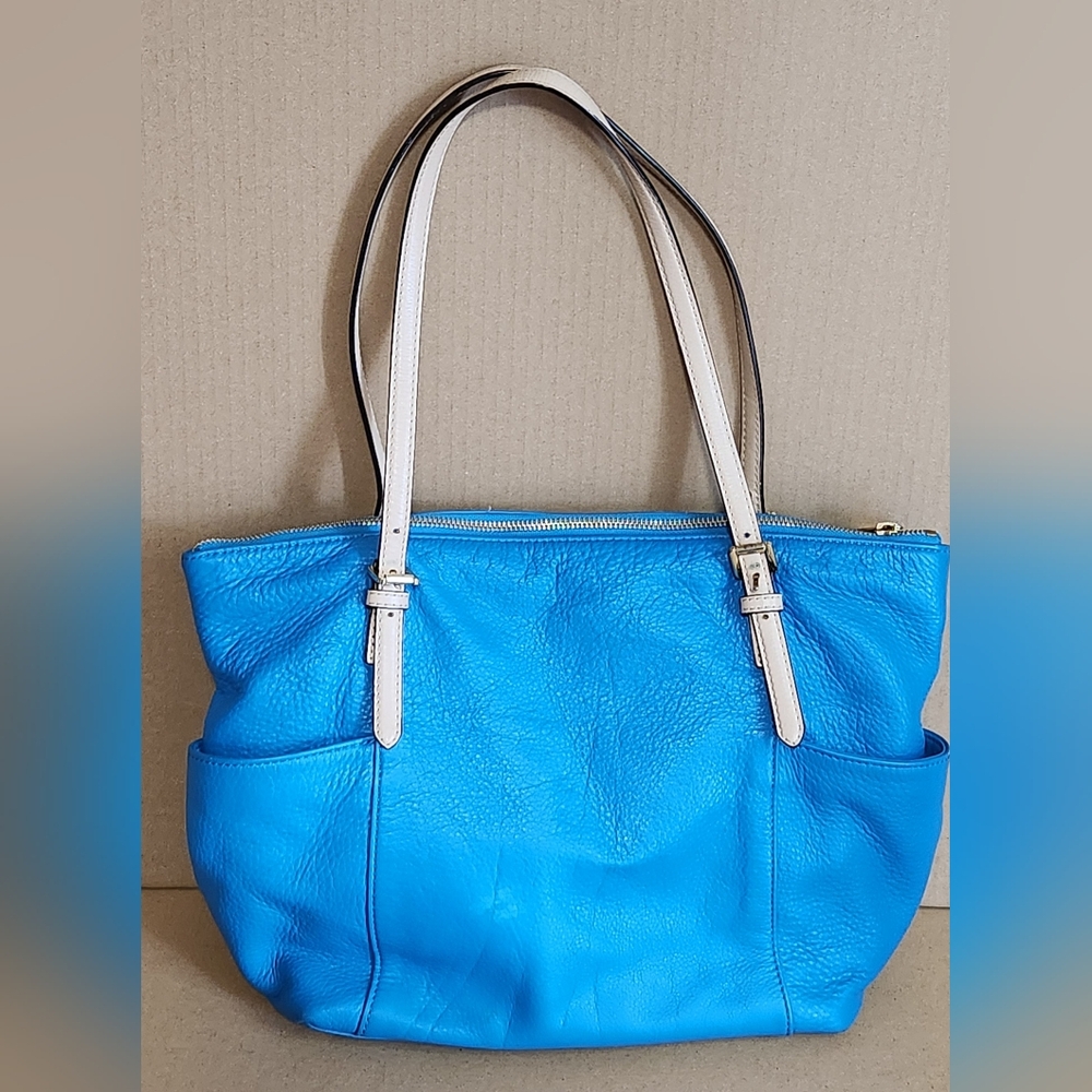 Michael Kors large turquoise tote bag missing The Key Chain